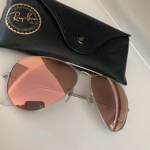 Ray-ban aviator classics (women’s)